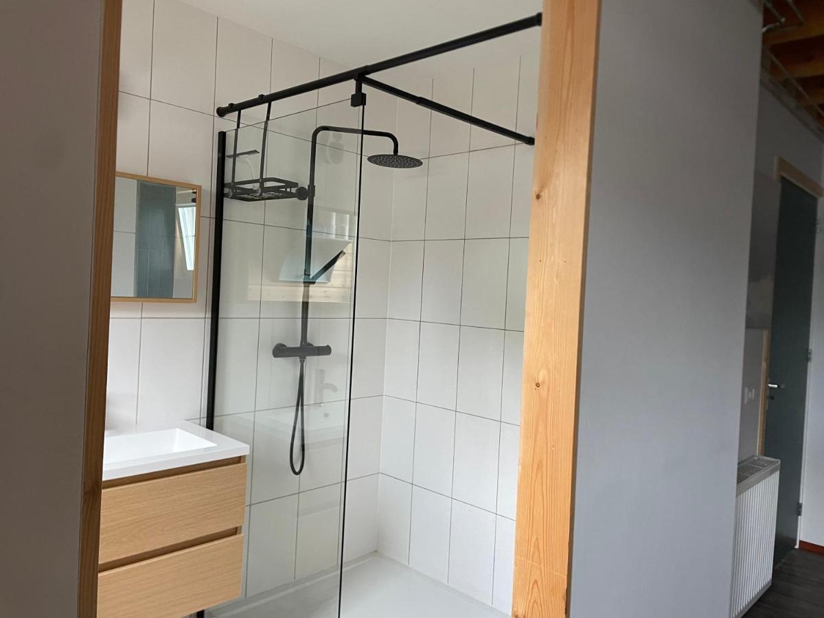 Aan De Dijk Hotel Dordrecht Bagian luar foto